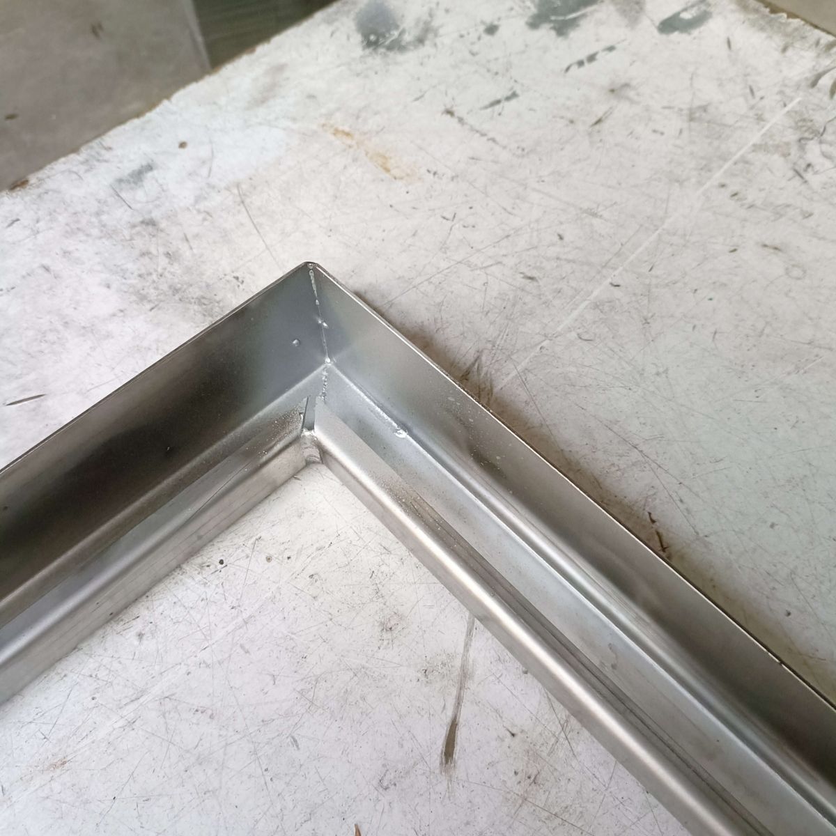 muong-thoat-nuoc-inox-304